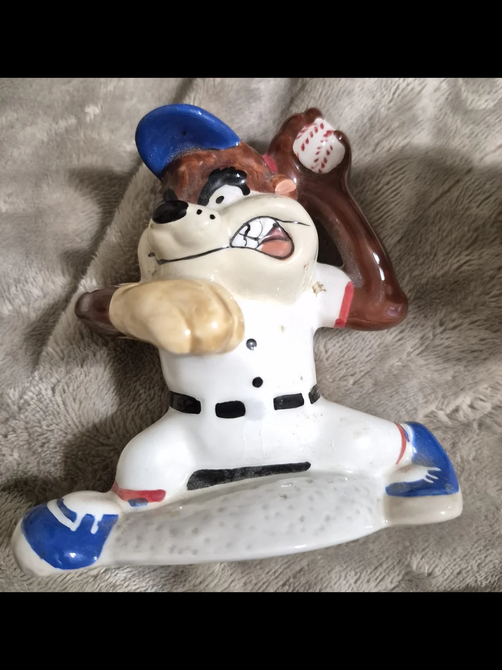 Ceramic Baseball TAZ Figurine Set - Salt And Pepper Shaker